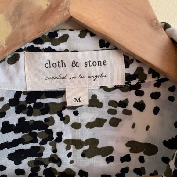 NWOT Cloth & Stone Rayon Camo Button Down Shirt - Picture 6 of 6